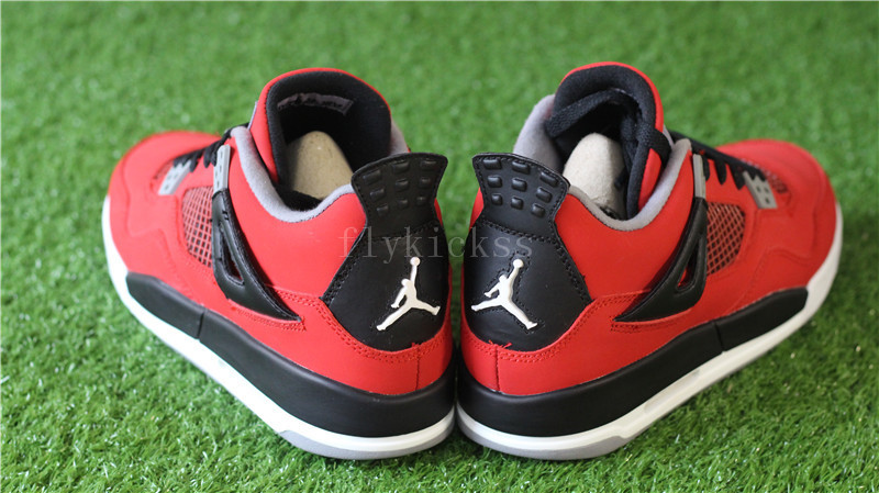 Authentic Air Jordan IV 4 Toro Bravo